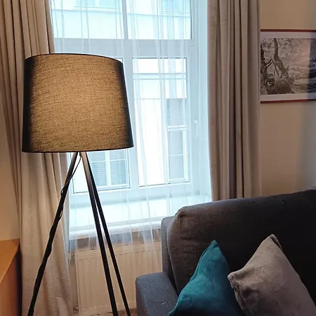 Two Bedroom In Old Town, Up To 6 Guests
