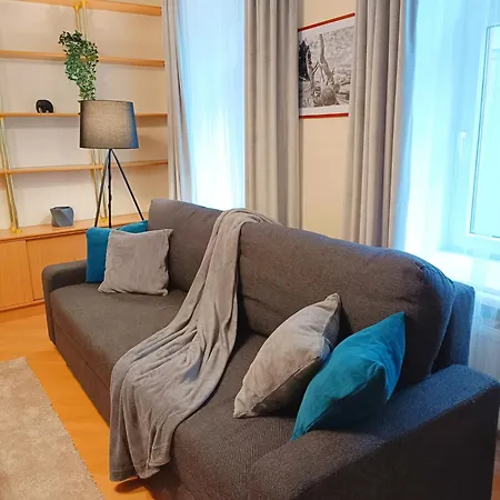Two Bedroom In Old Town, Up To 6 Guests Apartamento