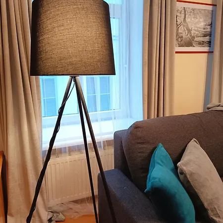 Two Bedroom In Old Town, Up To Six Guests 公寓 里加