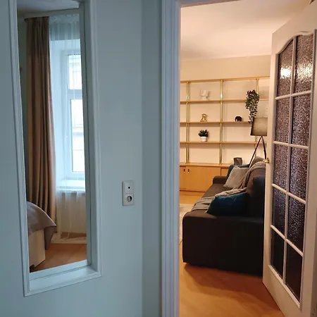 Two Bedroom In Old Town, Up To 6 Guests Lägenhet