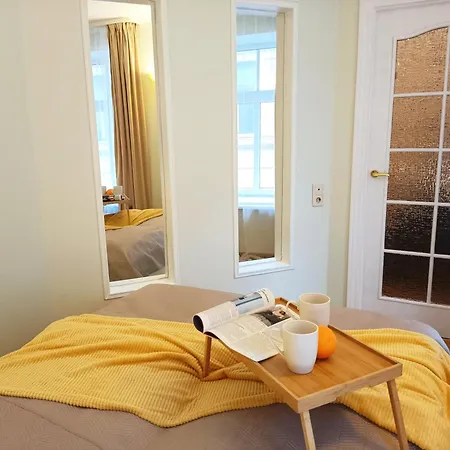 公寓 Two Bedroom In Old Town, Up To Six Guests 里加
