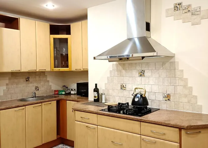 Two Bedroom In Old Town, Up To 6 Guests *