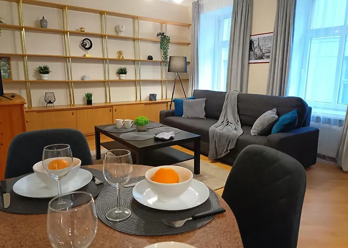 Two Bedroom In Old Town, Up To 6 Guests