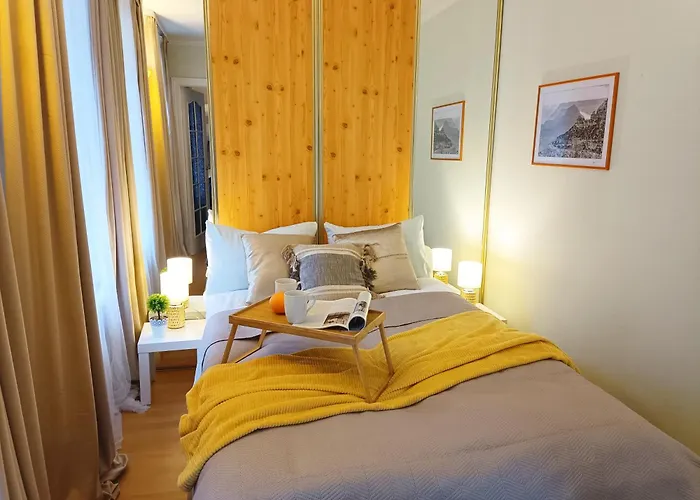 Апартаменты Two Bedroom In Old Town, Up To 6 Guests Рига